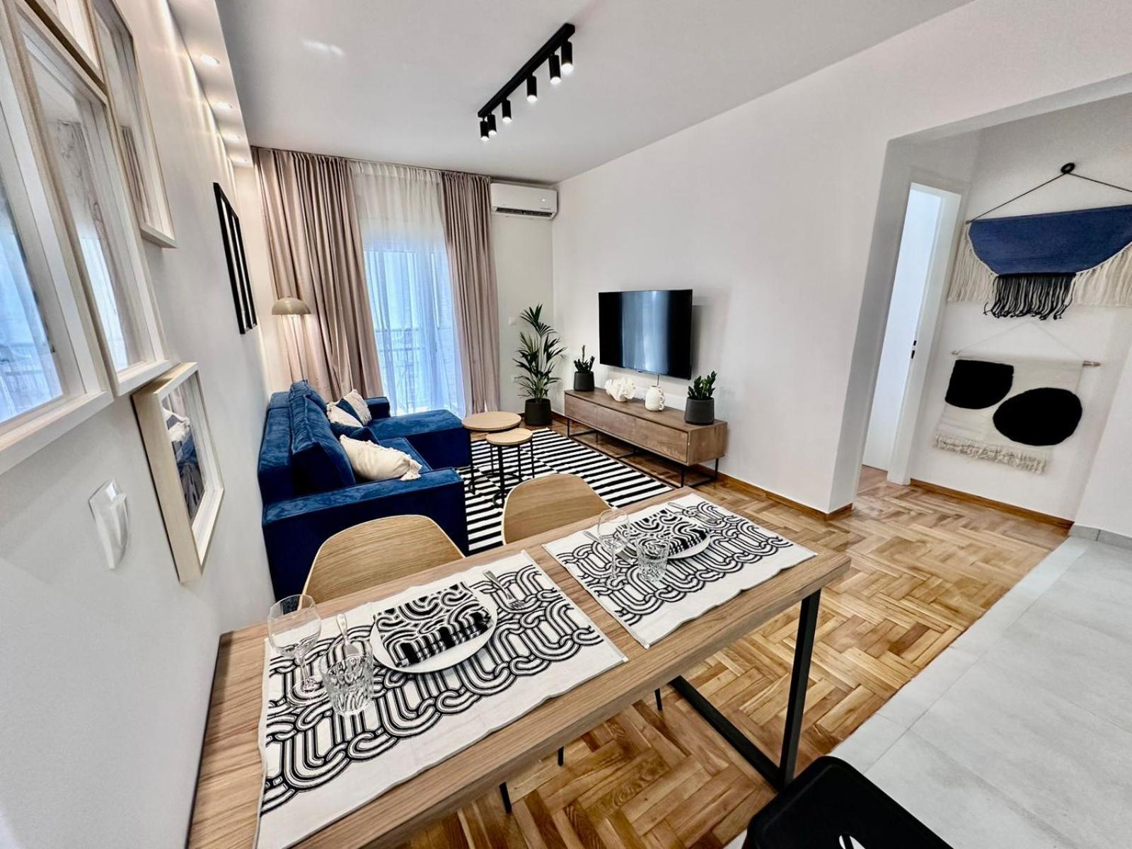Marcus New Stylish Apt At The Heart Of Atena Exterior foto