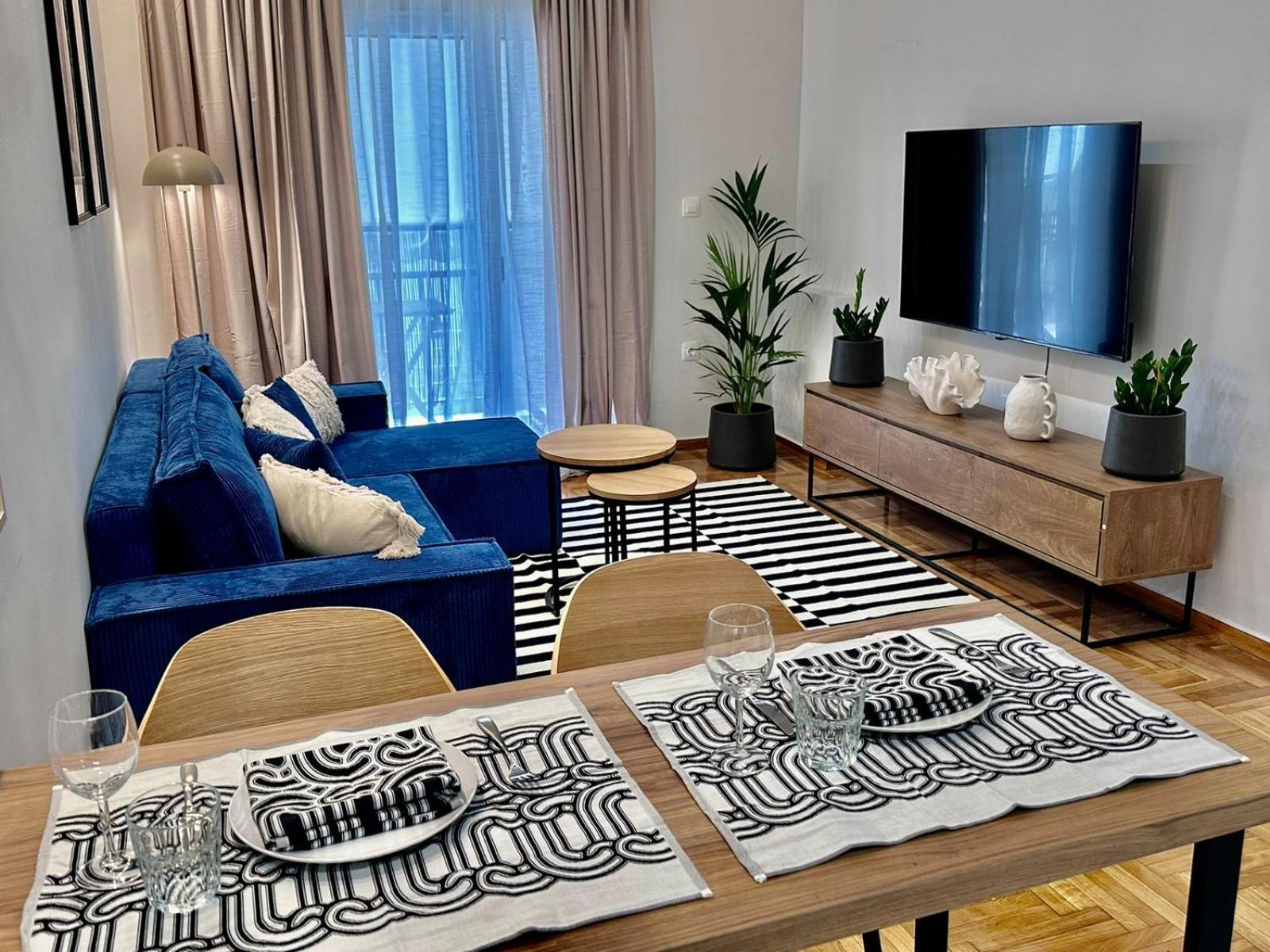 Marcus New Stylish Apt At The Heart Of Atena Exterior foto